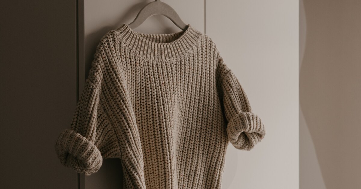 Ищи эти нюансы на бирках свитеров, чтобы выбрать лучший: совет стилистов и дизайнеров