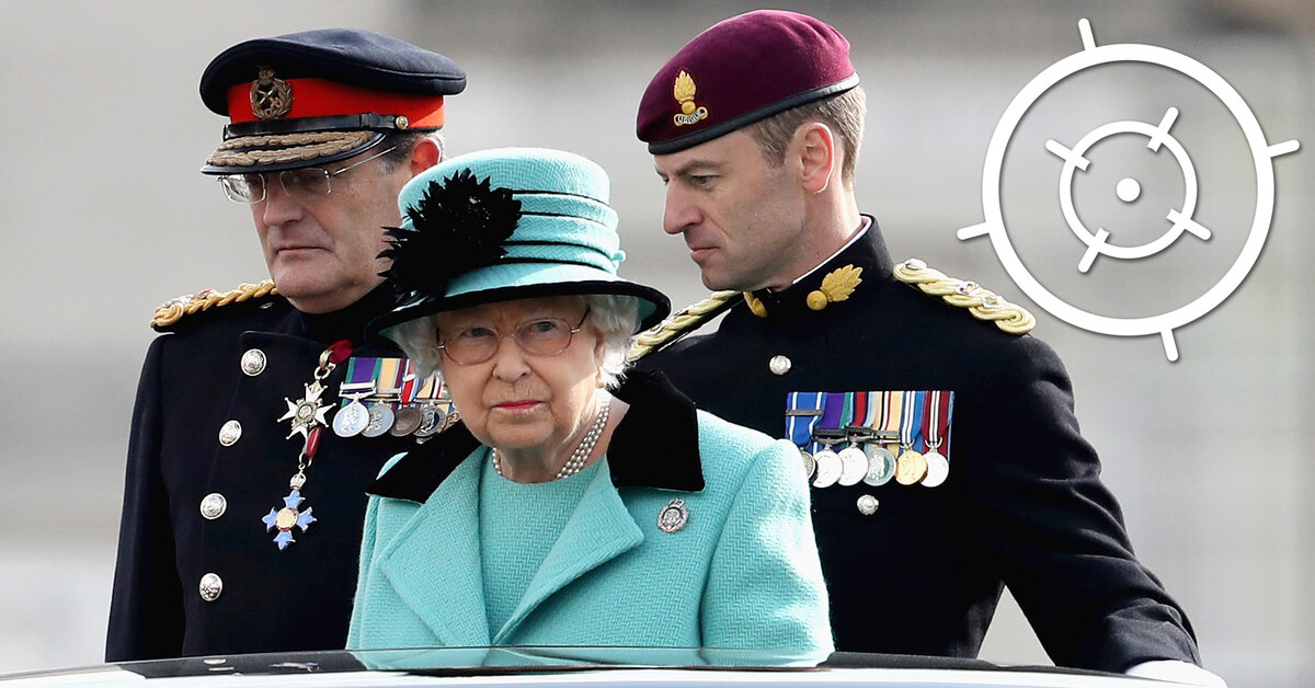 Королева как мишень: 7 самых известных покушений на британских монархов