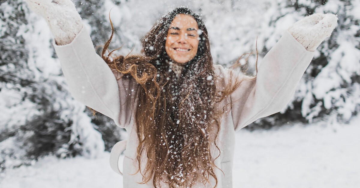 Как сохранить волосы здоровыми зимой: 4 простых лайфхака