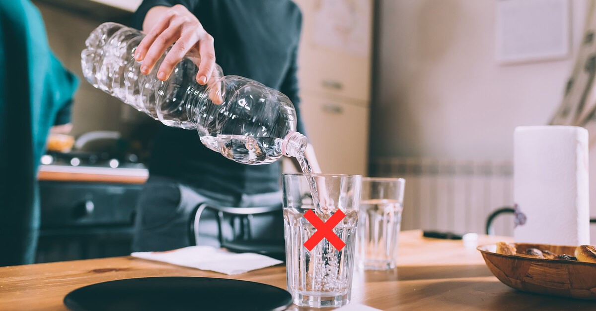 Почему нельзя пить много воды, если есть второй подбородок: неочевидное решение проблемы