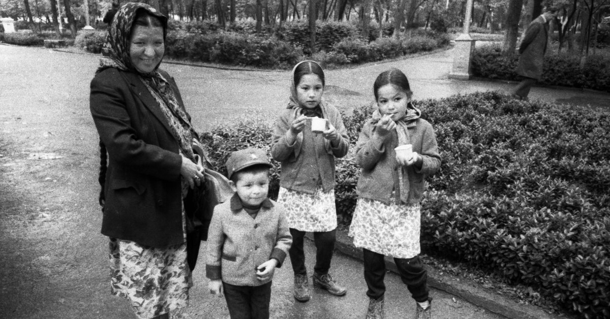 «Налог на яйца»: как в СССР пытались поднять рождаемость и что из этого вышло