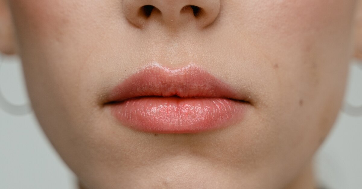 Как выглядят губы во время заживления перманентного макияжа: такое не показывают в соцсетях