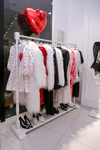 Белла Потемкина представила коллекцию одежды к 14 февраля: «Что еще нам, девочкам, нужно?»