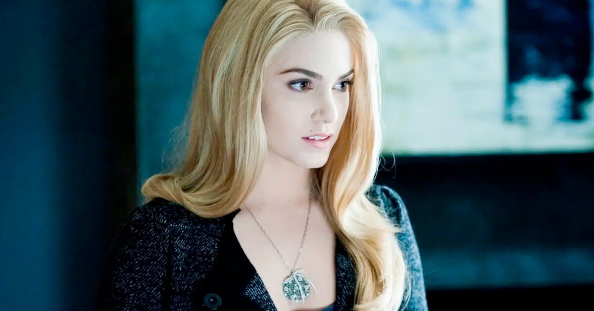 Как «Мисс мира» отказалась играть самую красивую вампиршу в «Сумерках» — почему она испугалась этой роли