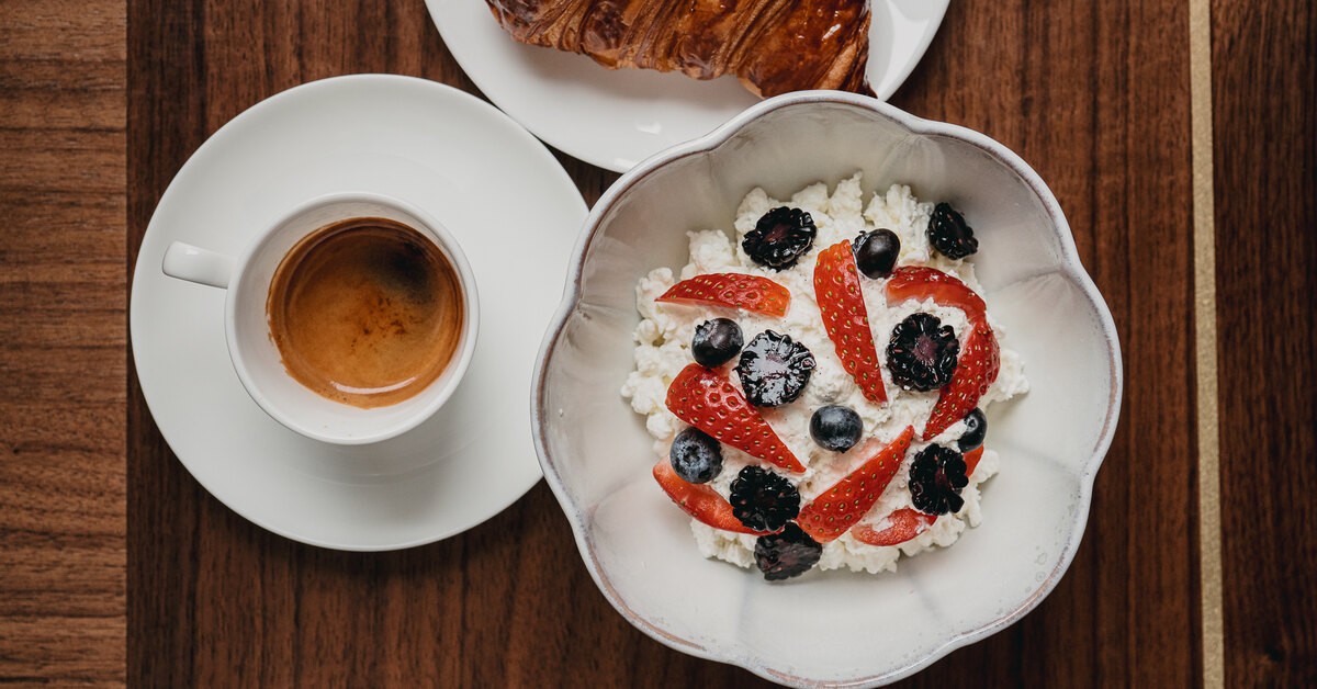 Дайджест ресторанных новостей: новые завтраки, постное меню, вкусные десерты и не только