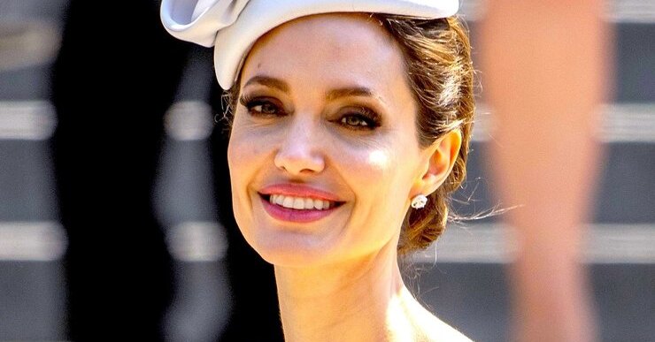 Кожаные брюки вместо свадебного платья и еще 9 фактов об Анджелине Джоли