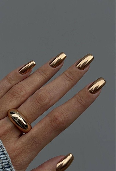 Золото твоих ногтей: маникюр, который всегда смотрится дорого